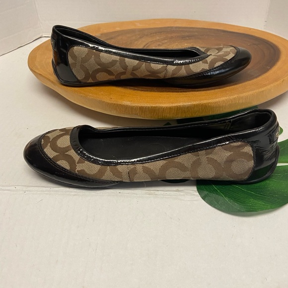 COACH Canvas Signature Flats - Picture 2 of 7
